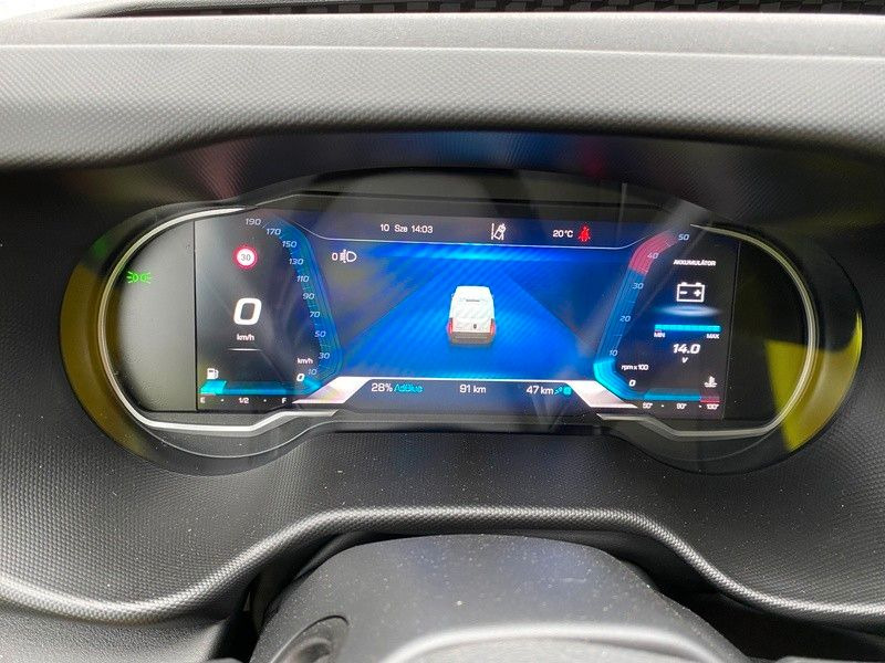 Iveco 35C18H - Цельнометаллический фургон: фото 2 Iveco 35C18H - Цельнометаллический фургон: фото 2