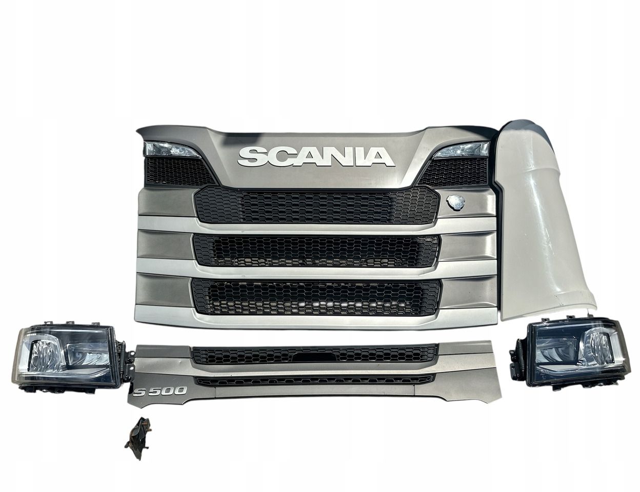 SCANIA S NTG ATRAPA MASKA ŁAWKA OWIEWKA POLIK REFLEKTOR LAMPA LED KPL ADMAR - Капот для Грузовиков: фото 1 SCANIA S NTG ATRAPA MASKA ŁAWKA OWIEWKA POLIK REFLEKTOR LAMPA LED KPL ADMAR - Капот для Грузовиков: фото 1