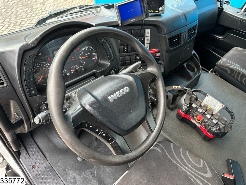 Iveco Trakker 360 6X4, EURO 6, Palfinger, Retarder, Steel suspension - Грузовик бортовой/ Платформа, Автоманипулятор: фото 5 Iveco Trakker 360 6X4, EURO 6, Palfinger, Retarder, Steel suspension - Грузовик бортовой/ Платформа, Автоманипулятор: фото 5