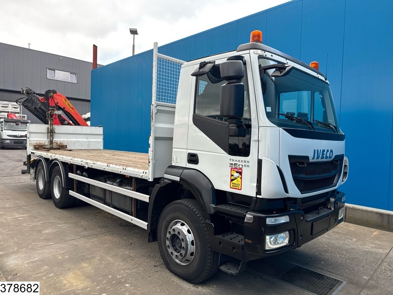 Iveco Trakker 360 6x4, EURO 6, Steelsuspension, Hub reduction - Грузовик бортовой/ Платформа: фото 3 Iveco Trakker 360 6x4, EURO 6, Steelsuspension, Hub reduction - Грузовик бортовой/ Платформа: фото 3