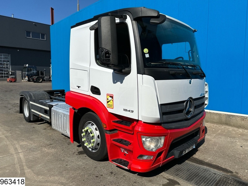 Mercedes-Benz Actros 1843 EURO 6, Retarder, Lohr, Standairco - Тягач: фото 3 Mercedes-Benz Actros 1843 EURO 6, Retarder, Lohr, Standairco - Тягач: фото 3