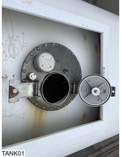 Universeel Tank - Топливный бак: фото 3 Universeel Tank - Топливный бак: фото 3