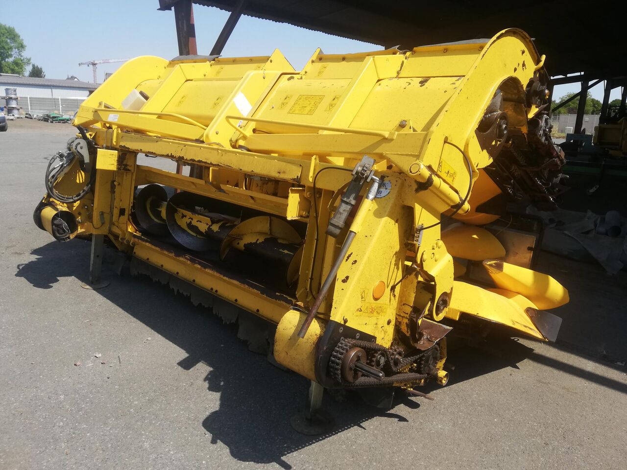 NEW HOLLAND 8 RANGS - Жатка кукурузная: фото 5 NEW HOLLAND 8 RANGS - Жатка кукурузная: фото 5