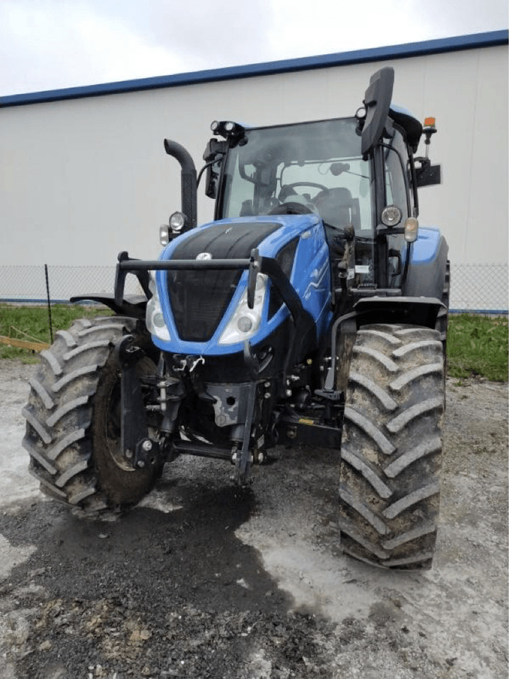 NEW HOLLAND T5.120 DYNAMIC COMMAND - Трактор: фото 1 NEW HOLLAND T5.120 DYNAMIC COMMAND - Трактор: фото 1