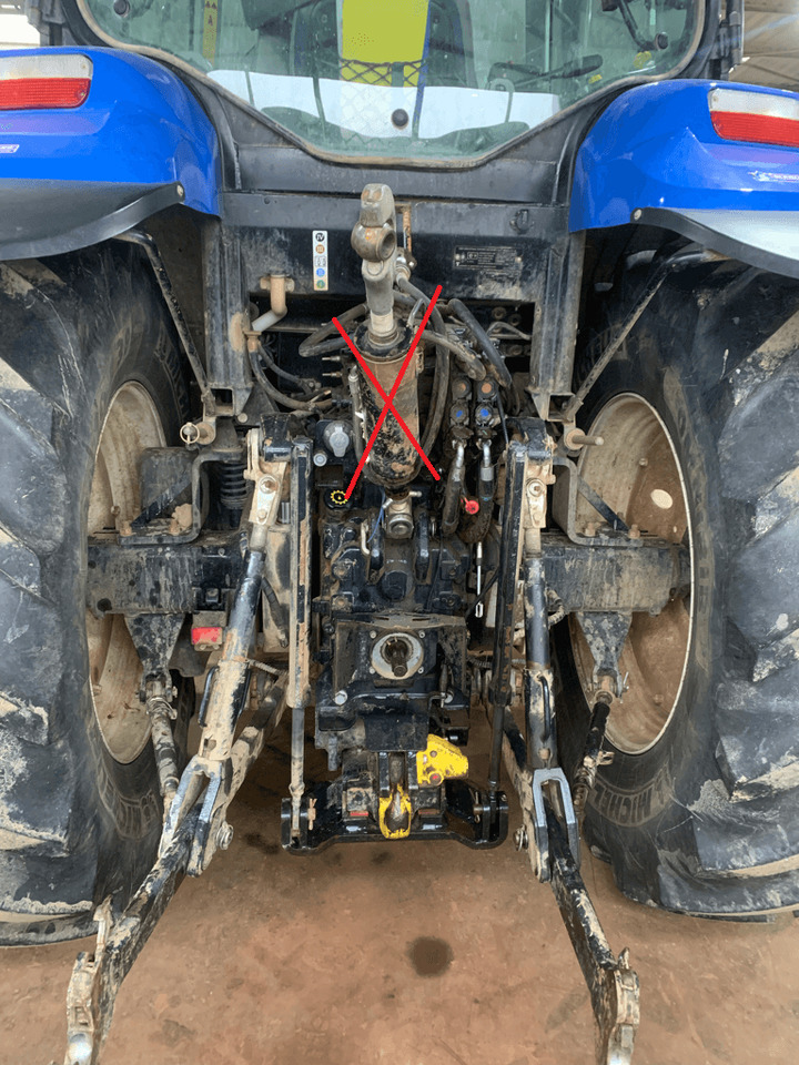 NEW HOLLAND T7.165S RANGE COMMAND T4B - Трактор: фото 2 NEW HOLLAND T7.165S RANGE COMMAND T4B - Трактор: фото 2