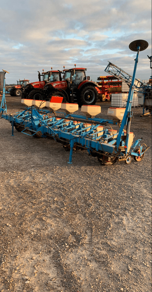 MONOSEM 12 RANGS-45CM - Сеялка точного высева: фото 2 MONOSEM 12 RANGS-45CM - Сеялка точного высева: фото 2