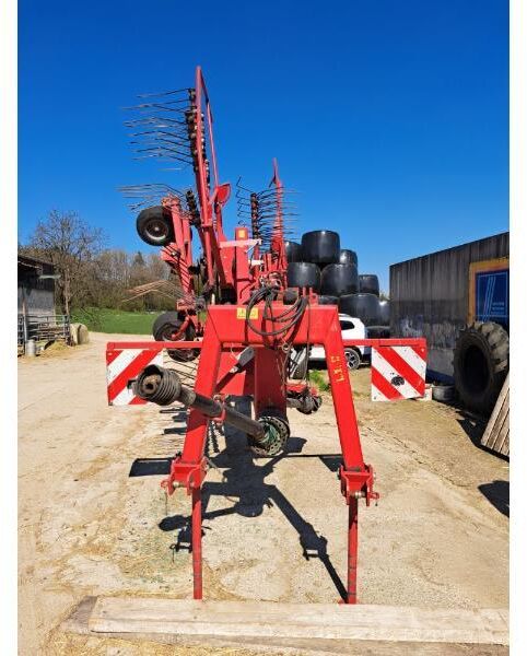 LELY HIBISCUS1525 - Сеноворошилка: фото 1 LELY HIBISCUS1525 - Сеноворошилка: фото 1