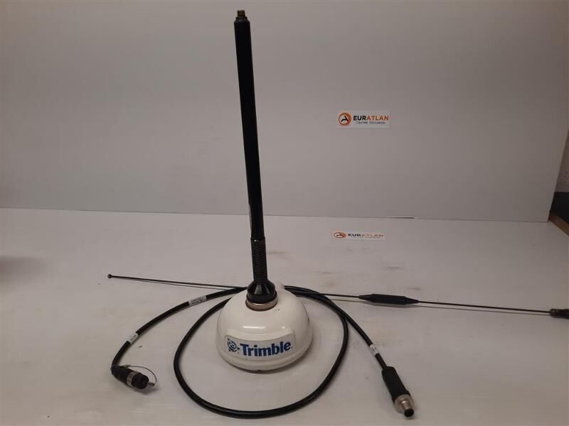 TRIMBLE RADIO-AG820 - Система навигации: фото 1 TRIMBLE RADIO-AG820 - Система навигации: фото 1