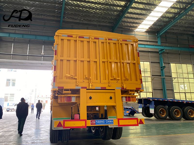 FUDENG Customized Tri Axle 13M Fence Semi Trailer - Полуприцеп для перевозки животных: фото 5 FUDENG Customized Tri Axle 13M Fence Semi Trailer - Полуприцеп для перевозки животных: фото 5