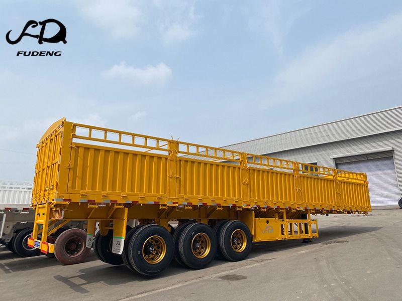 FUDENG Customized Tri Axle 13M Fence Semi Trailer - Полуприцеп для перевозки животных: фото 4 FUDENG Customized Tri Axle 13M Fence Semi Trailer - Полуприцеп для перевозки животных: фото 4