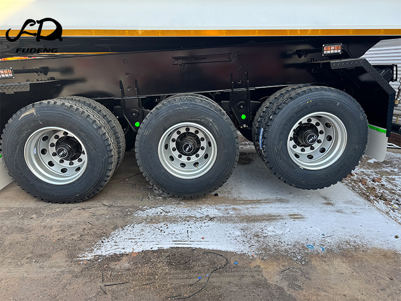 Новый Самосвальный полуприцеп для транспортировки сыпучих материалов FUDENG 3 Axle Rear Dump Semi Trailer: фото 8