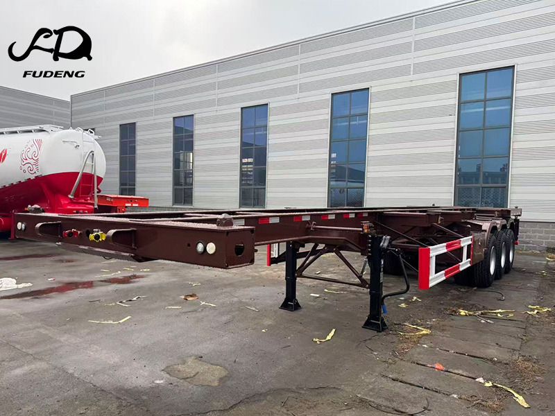 FUDENG 40FT Skeleton Trailer Container Chassis Semi Trailer for Port and Container Transportation - Полуприцеп-контейнеровоз/ Сменный кузов: фото 1 FUDENG 40FT Skeleton Trailer Container Chassis Semi Trailer for Port and Container Transportation - Полуприцеп-контейнеровоз/ Сменный кузов: фото 1