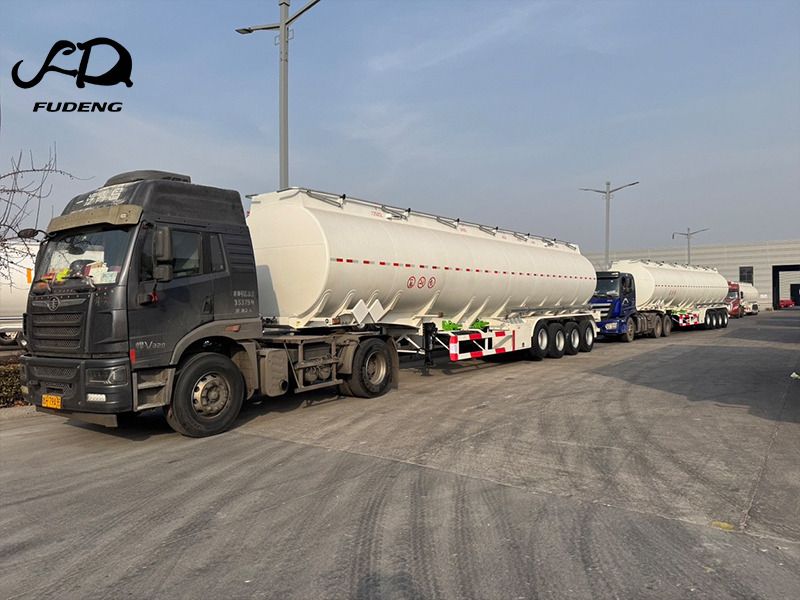 FUDENG Customized 4 Axle Oil Tanker Trailer - Полуприцеп-цистерна: фото 5 FUDENG Customized 4 Axle Oil Tanker Trailer - Полуприцеп-цистерна: фото 5