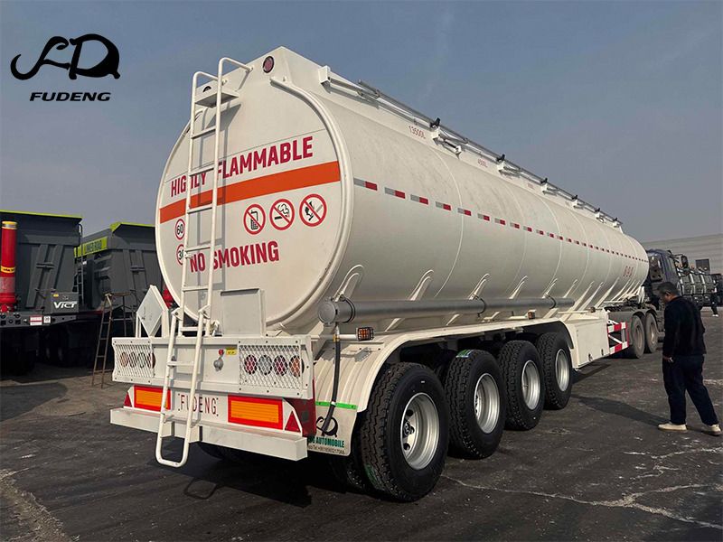 FUDENG Customized 4 Axle Oil Tanker Trailer - Полуприцеп-цистерна: фото 3 FUDENG Customized 4 Axle Oil Tanker Trailer - Полуприцеп-цистерна: фото 3