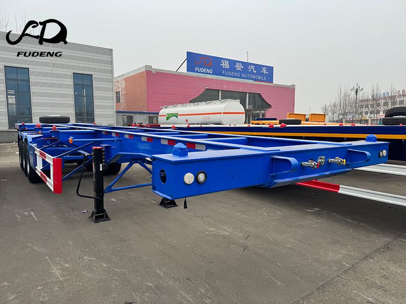 FUDENG Tri Axle Container Chassis Trailer - Полуприцеп-контейнеровоз/ Сменный кузов: фото 1 FUDENG Tri Axle Container Chassis Trailer - Полуприцеп-контейнеровоз/ Сменный кузов: фото 1