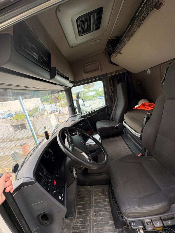 Тягач SCANIA R450: фото 9 Тягач SCANIA R450: фото 9