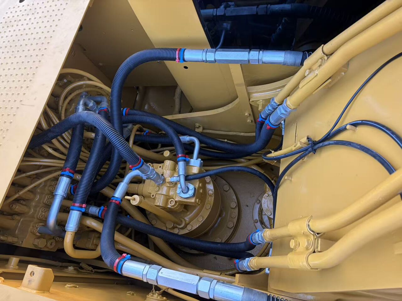 Экскаватор CAT 320CL Intercooled engine: фото 29 Экскаватор CAT 320CL Intercooled engine: фото 29