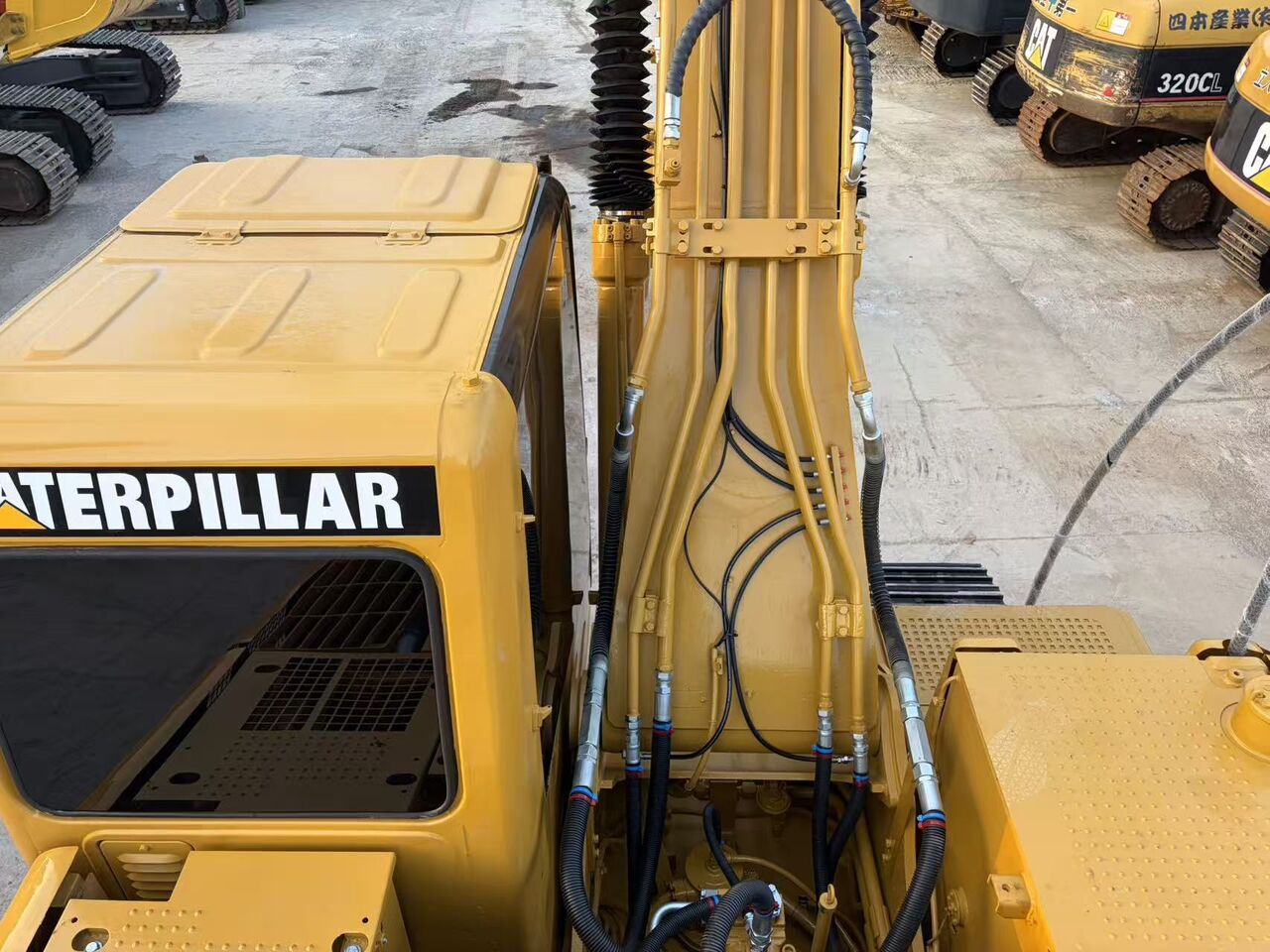 Экскаватор CAT 320CL Intercooled engine: фото 12 Экскаватор CAT 320CL Intercooled engine: фото 12