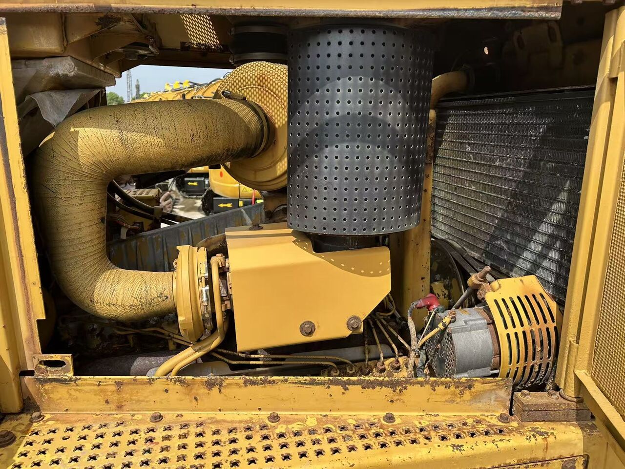 CATERPILLAR D8R Track-Type Dozer - Бульдозер: фото 2 CATERPILLAR D8R Track-Type Dozer - Бульдозер: фото 2