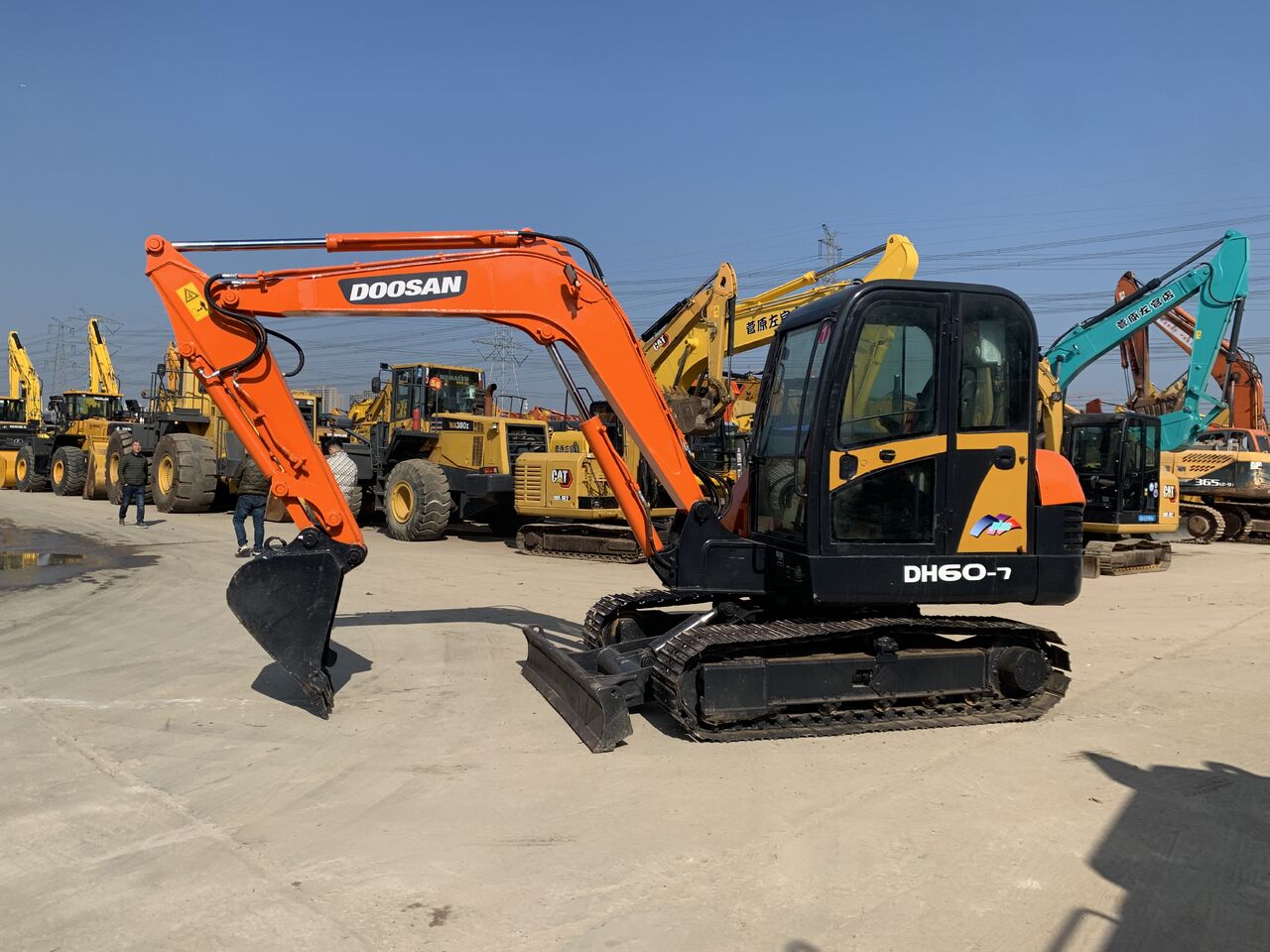 DOOSAN dx60-7 - Мини-экскаватор: фото 3 DOOSAN dx60-7 - Мини-экскаватор: фото 3