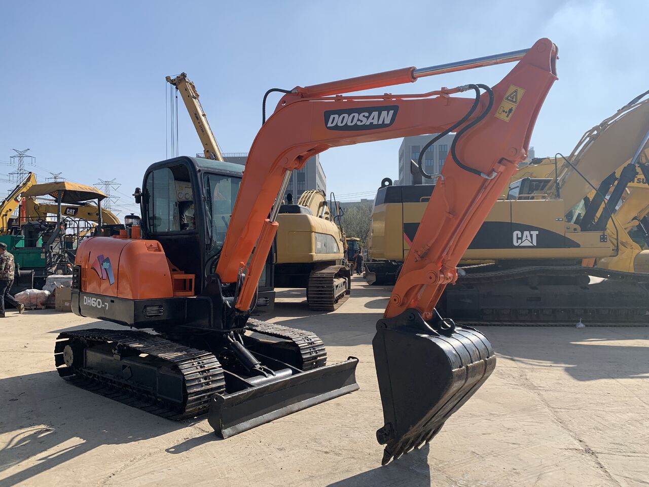 DOOSAN dx60-7 - Мини-экскаватор: фото 4 DOOSAN dx60-7 - Мини-экскаватор: фото 4