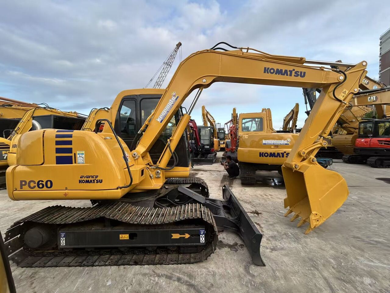 KOMATSU PC60-7 - Мини-экскаватор: фото 1 KOMATSU PC60-7 - Мини-экскаватор: фото 1