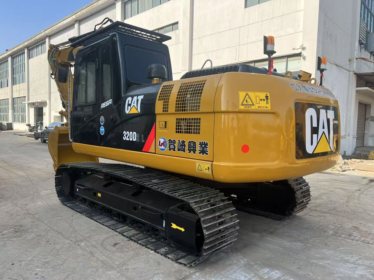 Cat 320d2l - Гусеничный экскаватор: фото 1 Cat 320d2l - Гусеничный экскаватор: фото 1