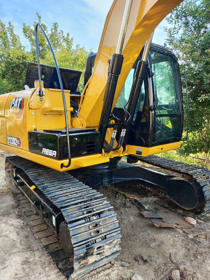 CATERPILLAR 313D2GC - Гусеничный экскаватор: фото 1 CATERPILLAR 313D2GC - Гусеничный экскаватор: фото 1
