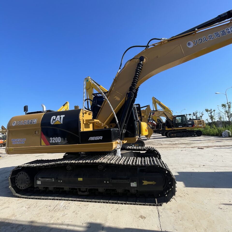 CATERPILLAR 320D2L - Гусеничный экскаватор: фото 2 CATERPILLAR 320D2L - Гусеничный экскаватор: фото 2