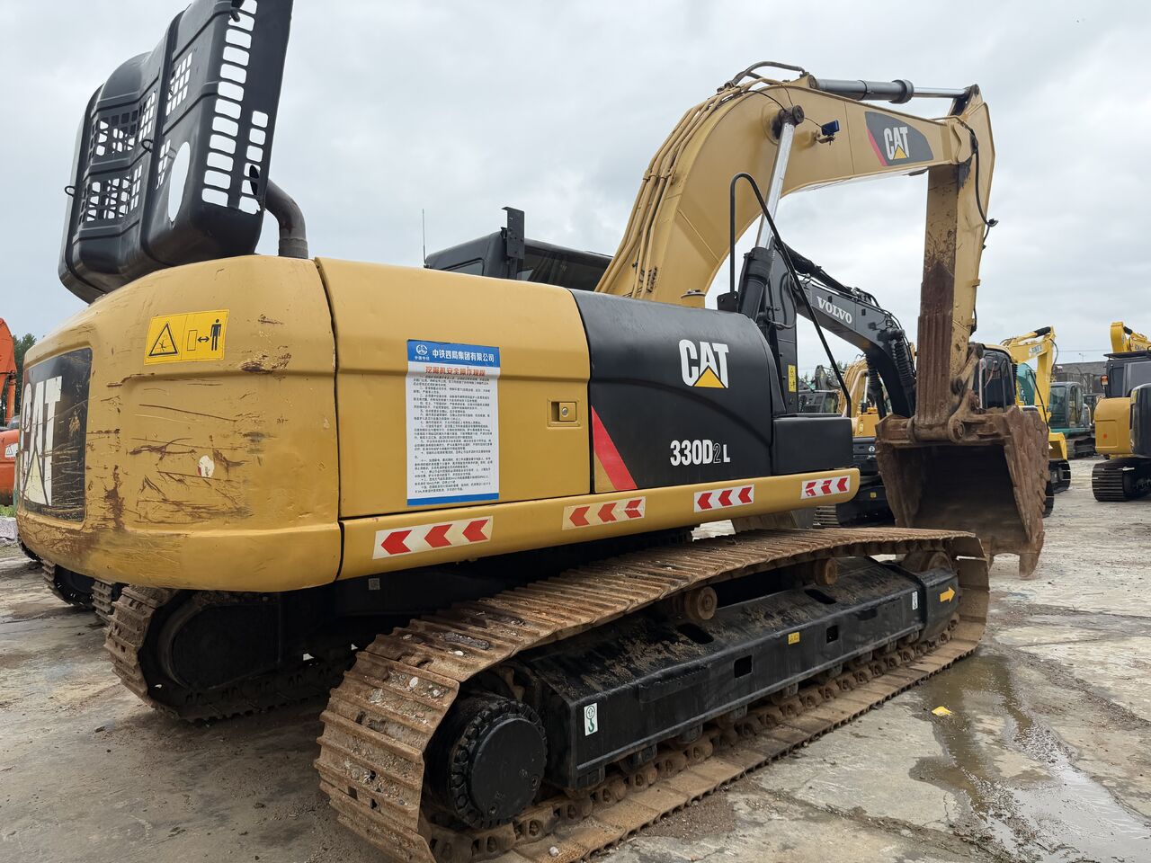 CATERPILLAR 330D2L - Гусеничный экскаватор: фото 1 CATERPILLAR 330D2L - Гусеничный экскаватор: фото 1