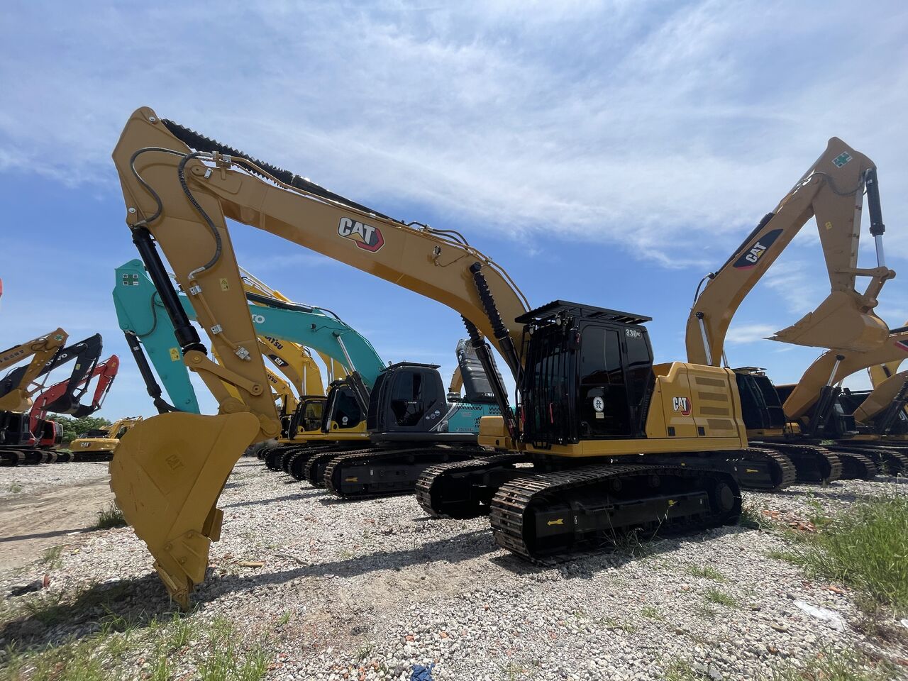 CATERPILLAR 330GC - Гусеничный экскаватор: фото 1 CATERPILLAR 330GC - Гусеничный экскаватор: фото 1