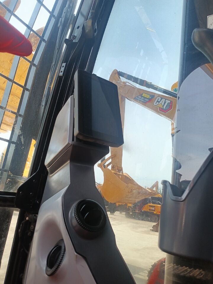 CATERPILLAR 330GC - Гусеничный экскаватор: фото 3 CATERPILLAR 330GC - Гусеничный экскаватор: фото 3