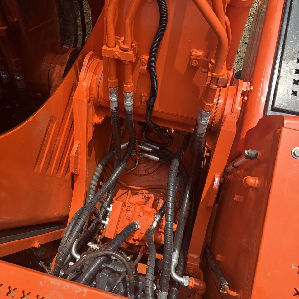 DOOSAN DX150 - Гусеничный экскаватор: фото 5 DOOSAN DX150 - Гусеничный экскаватор: фото 5
