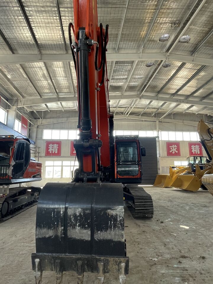 DOOSAN DX225LCA - Гусеничный экскаватор: фото 3 DOOSAN DX225LCA - Гусеничный экскаватор: фото 3