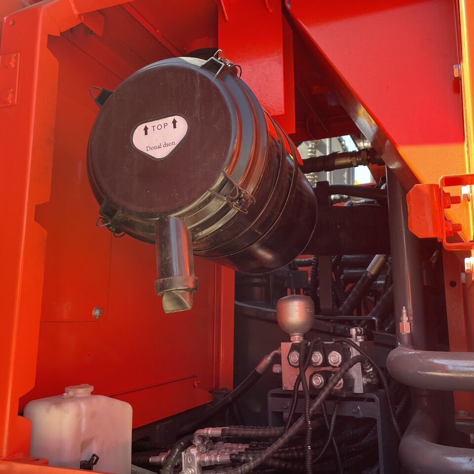 DOOSAN DX300 - Гусеничный экскаватор: фото 4 DOOSAN DX300 - Гусеничный экскаватор: фото 4