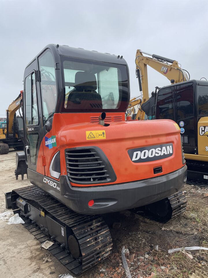 DOOSAN DX60 - Мини-экскаватор: фото 2 DOOSAN DX60 - Мини-экскаватор: фото 2