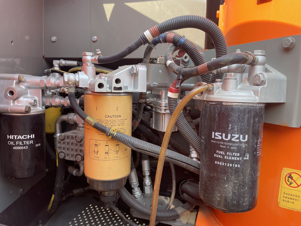 HITACHI ZX130 - Гусеничный экскаватор: фото 4 HITACHI ZX130 - Гусеничный экскаватор: фото 4