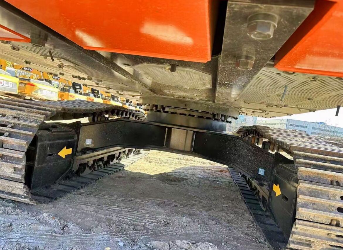 HITACHI ZX360 - Гусеничный экскаватор: фото 3 HITACHI ZX360 - Гусеничный экскаватор: фото 3