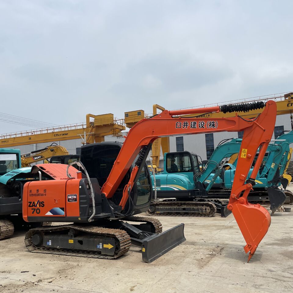 HITACHI ZX70 - Мини-экскаватор: фото 2 HITACHI ZX70 - Мини-экскаватор: фото 2