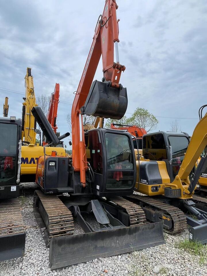 HITACHI ZX70 - Мини-экскаватор: фото 2 HITACHI ZX70 - Мини-экскаватор: фото 2