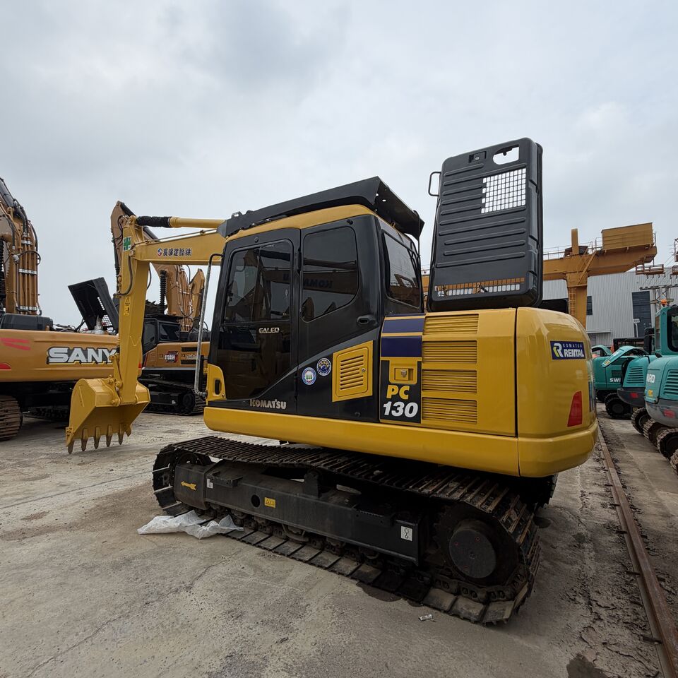 KOMATSU PC130 - Гусеничный экскаватор: фото 1 KOMATSU PC130 - Гусеничный экскаватор: фото 1