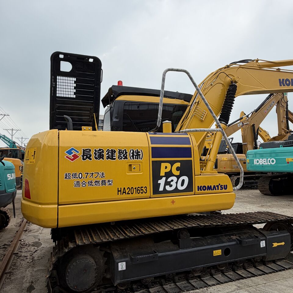 KOMATSU PC130 - Гусеничный экскаватор: фото 4 KOMATSU PC130 - Гусеничный экскаватор: фото 4