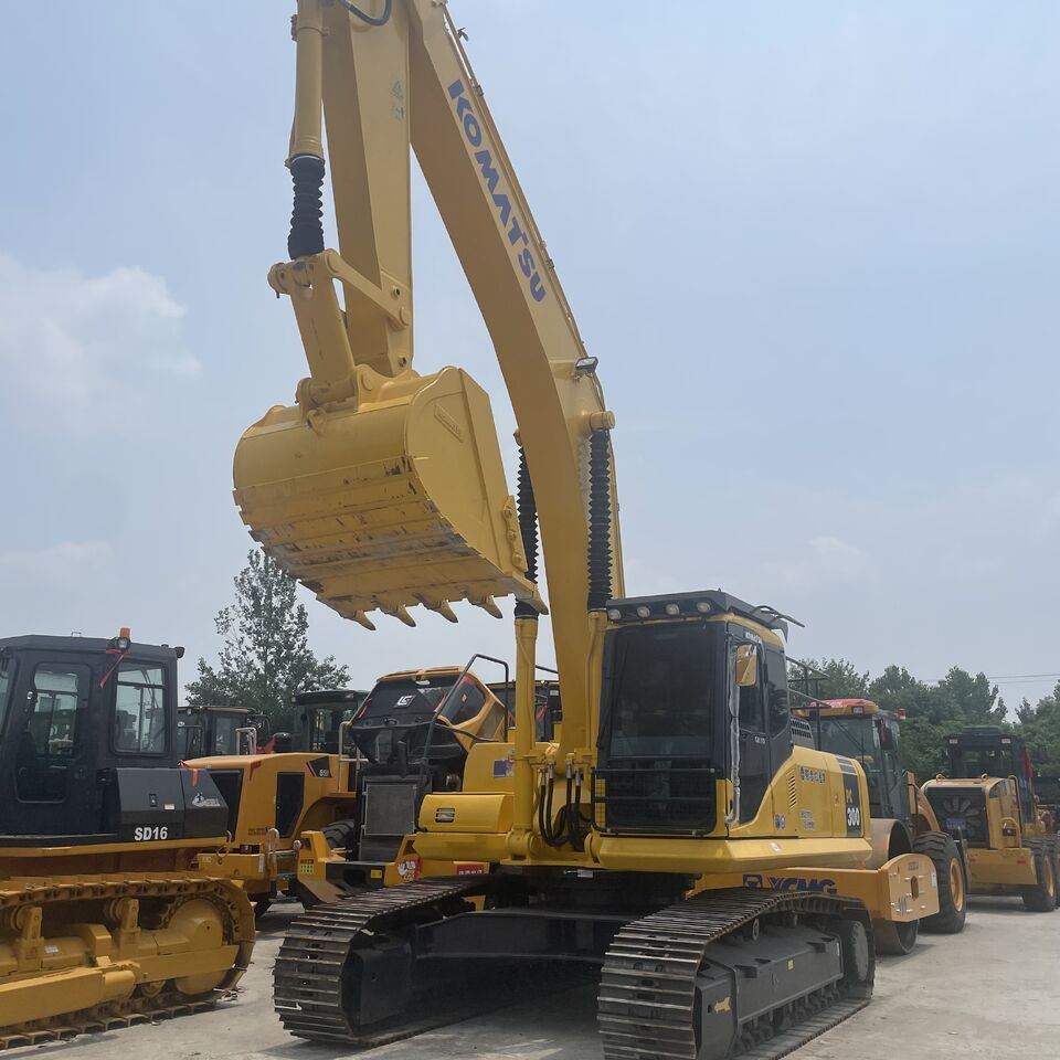 KOMATSU PC300 - Гусеничный экскаватор: фото 3 KOMATSU PC300 - Гусеничный экскаватор: фото 3