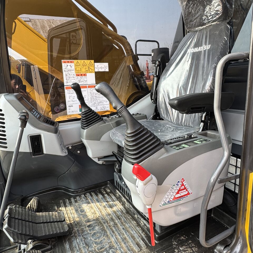 KOMATSU PC300 - Гусеничный экскаватор: фото 5 KOMATSU PC300 - Гусеничный экскаватор: фото 5