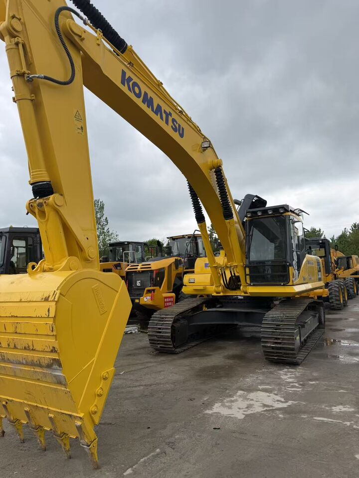 KOMATSU PC300 - Гусеничный экскаватор: фото 1 KOMATSU PC300 - Гусеничный экскаватор: фото 1