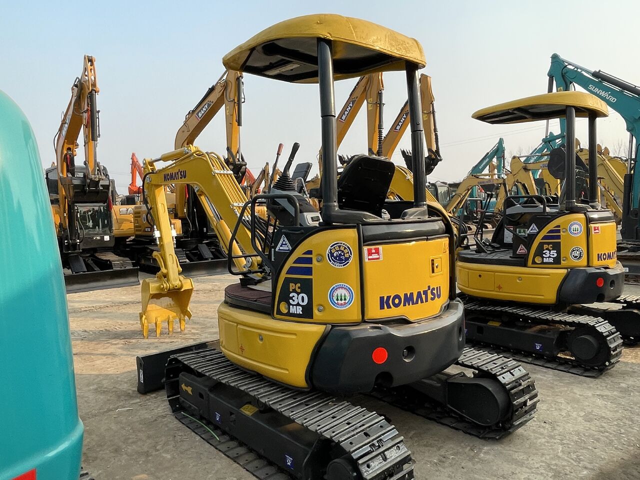 KOMATSU PC30MR - Мини-экскаватор: фото 2 KOMATSU PC30MR - Мини-экскаватор: фото 2