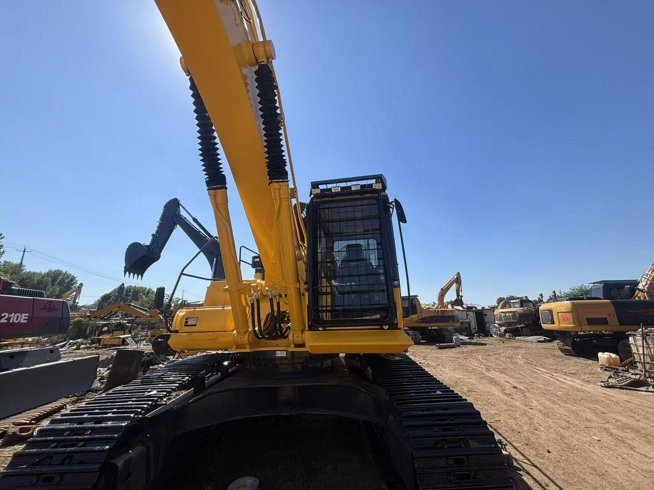 KOMATSU PC350 - Гусеничный экскаватор: фото 2 KOMATSU PC350 - Гусеничный экскаватор: фото 2