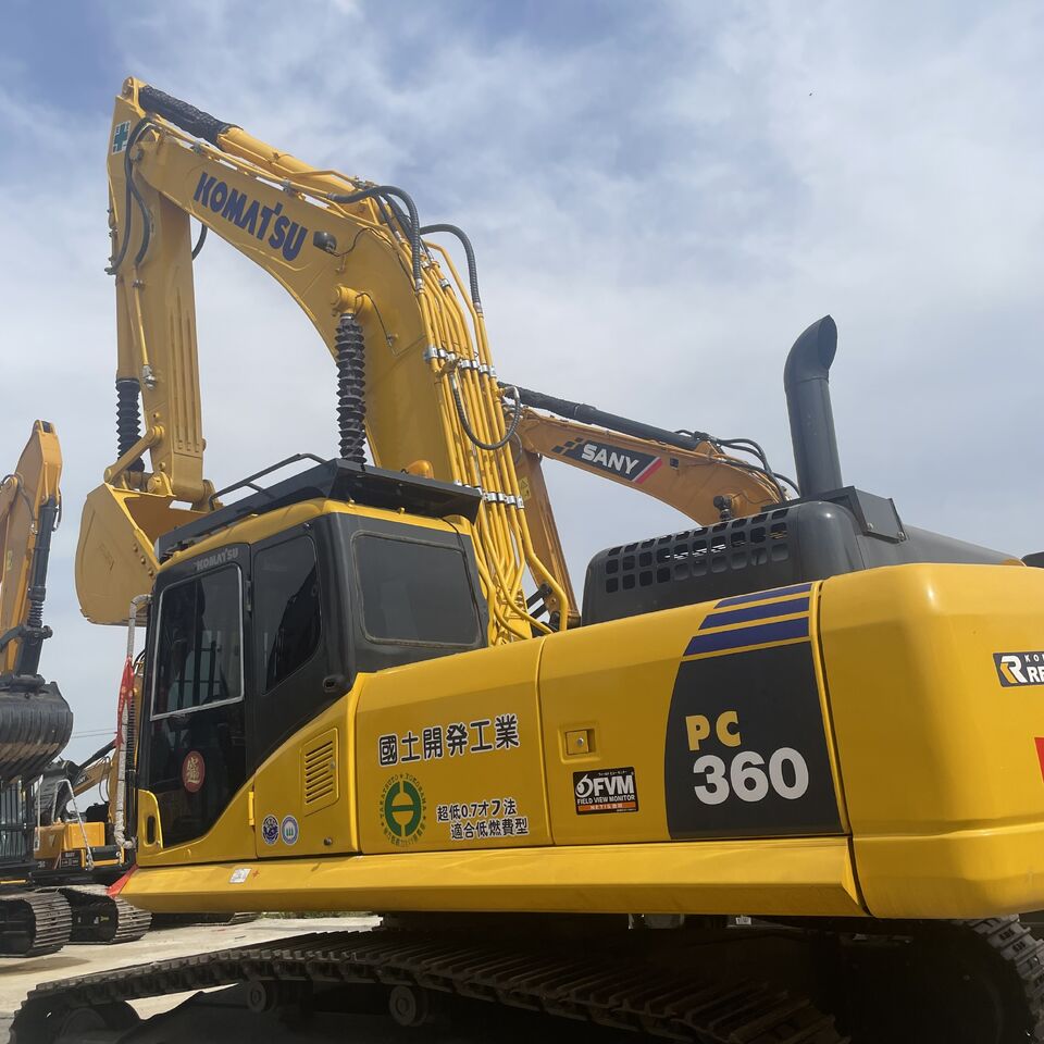 KOMATSU PC360 - Гусеничный экскаватор: фото 1 KOMATSU PC360 - Гусеничный экскаватор: фото 1