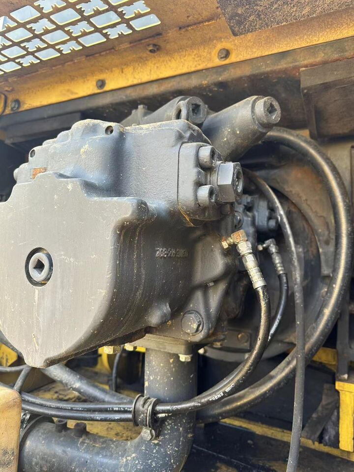 KOMATSU PC400-7 - Гусеничный экскаватор: фото 4 KOMATSU PC400-7 - Гусеничный экскаватор: фото 4