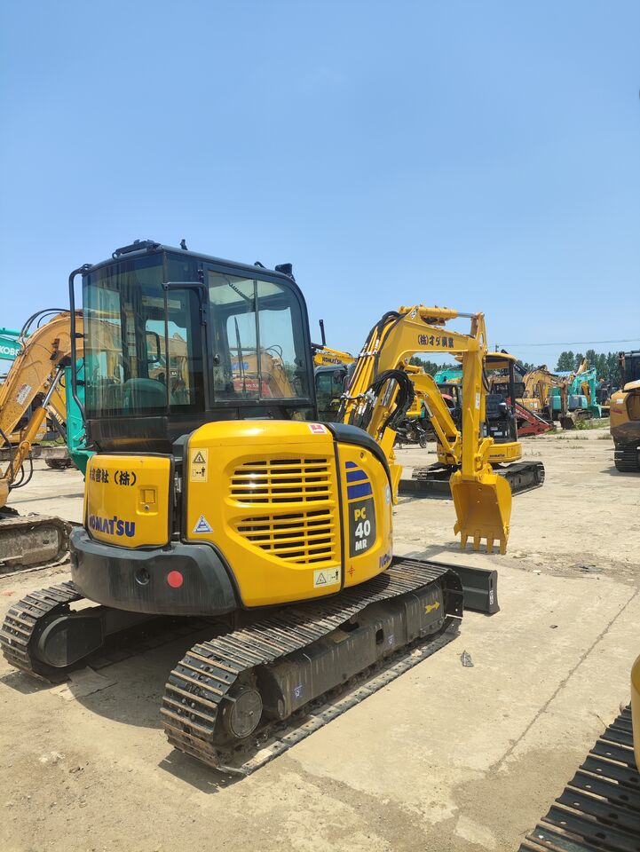 KOMATSU PC40MR - Мини-экскаватор: фото 3 KOMATSU PC40MR - Мини-экскаватор: фото 3